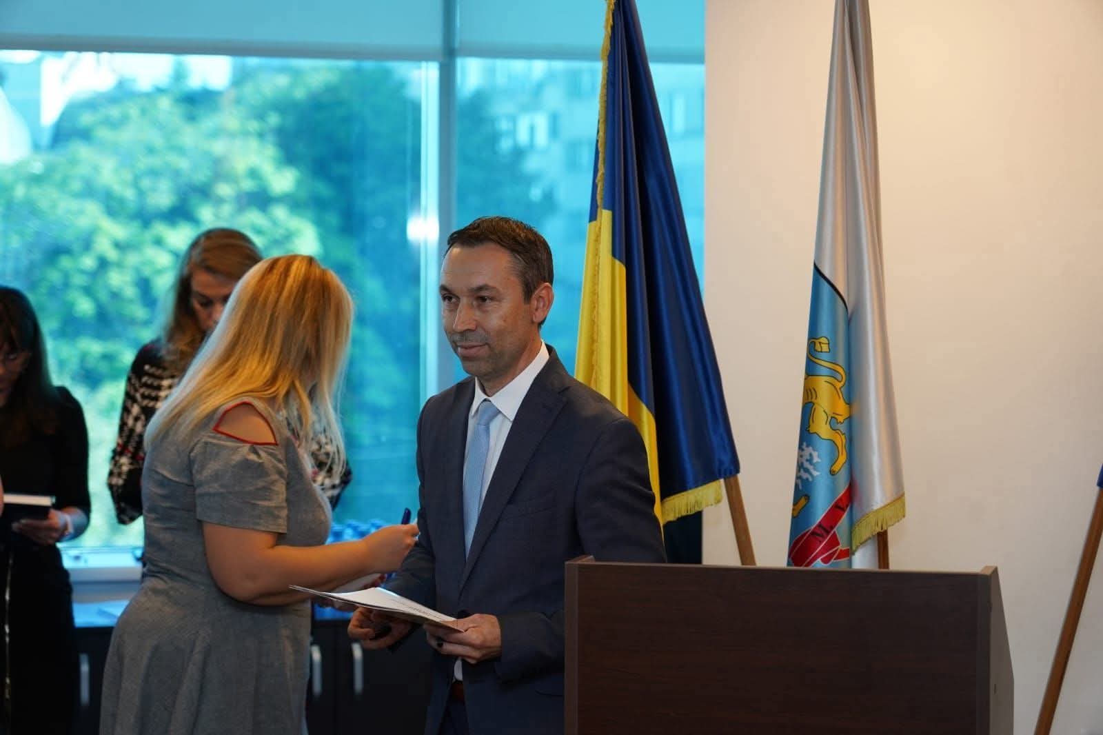România are nevoie de o politică a construcției, nu a conflictului