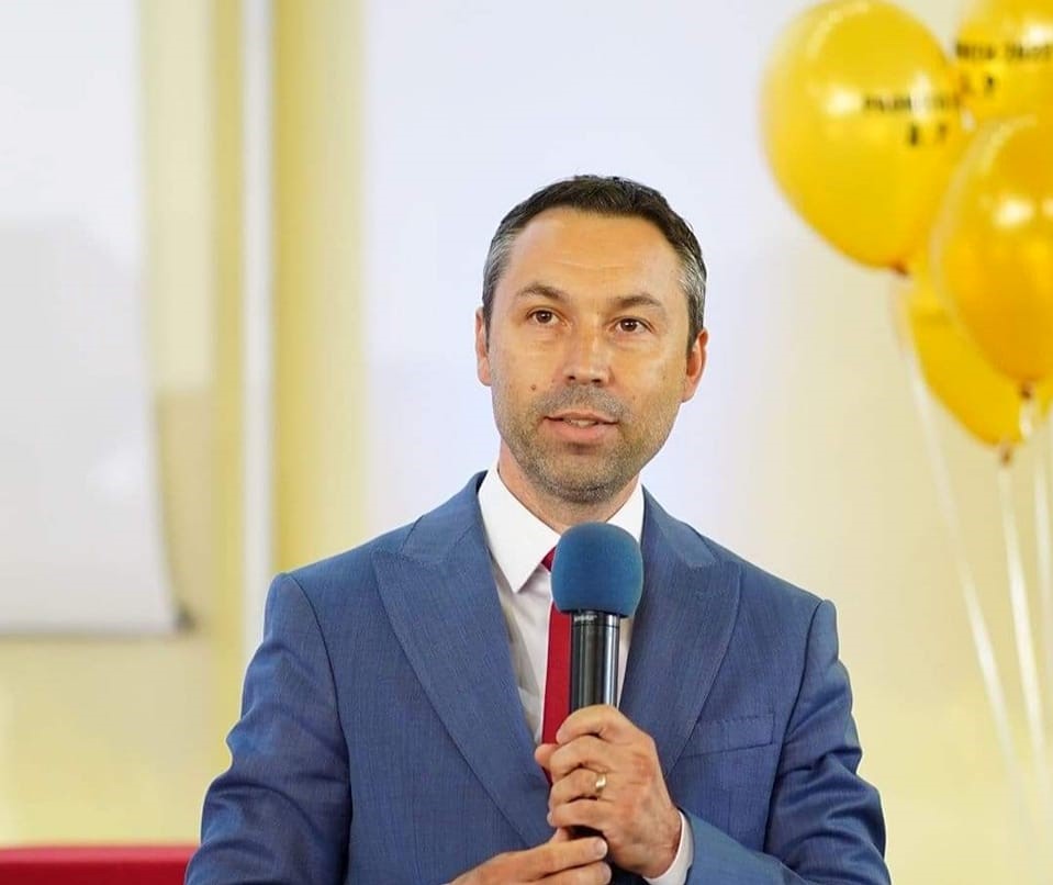 Mihai Apostolache: „Dacă partidele blochează formarea Guvernului, soluția este întoarcerea la popor”